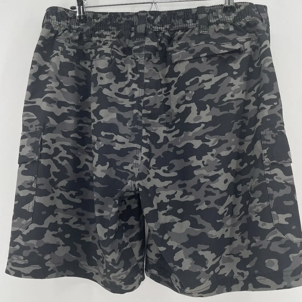 Flatwood Threads Men's L Black Camo Cargo Shorts 6 Pocket Stretch Lightweight